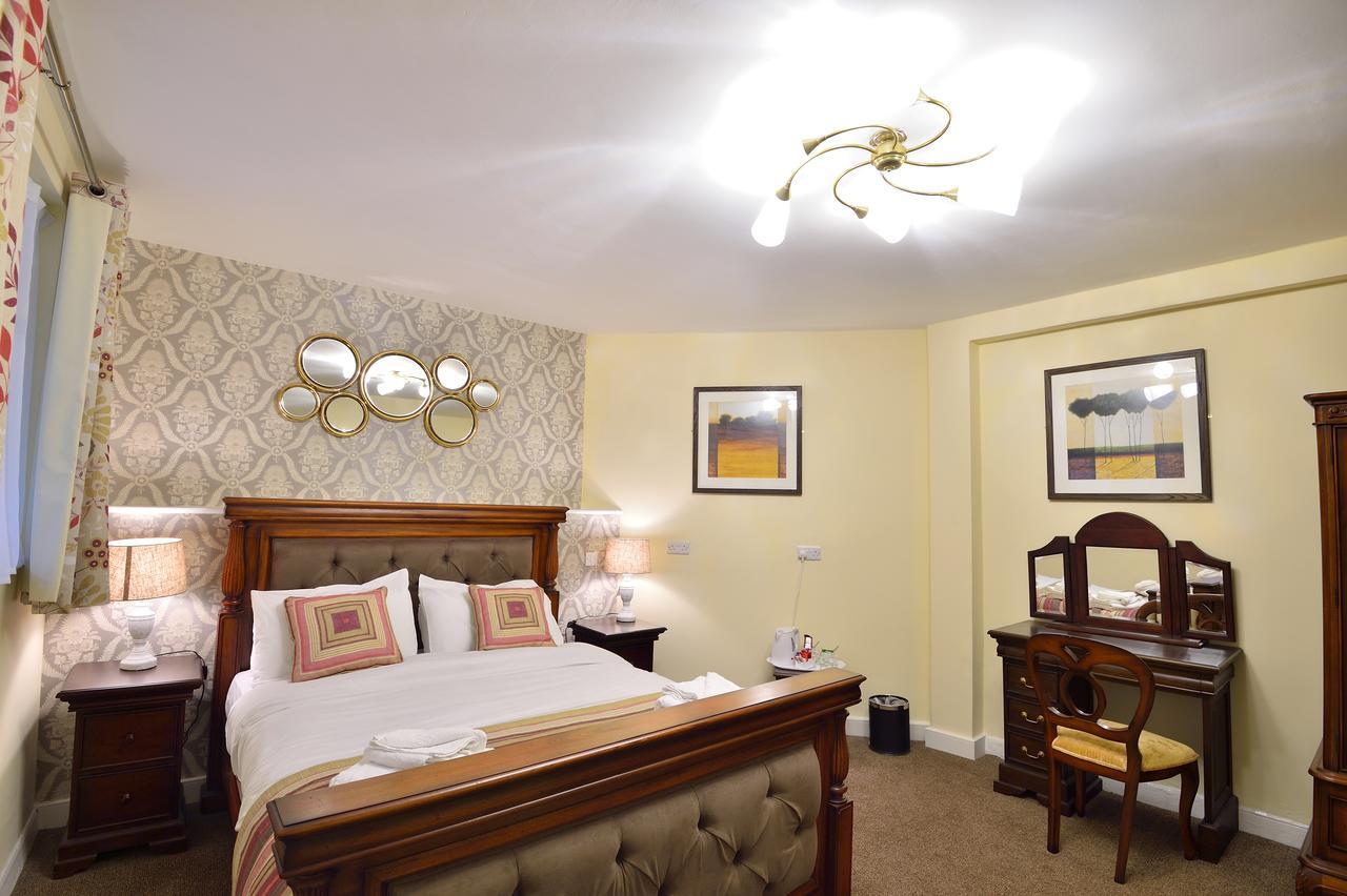 The Royal Victoria And Bull Hotel Дартфорд Экстерьер фото