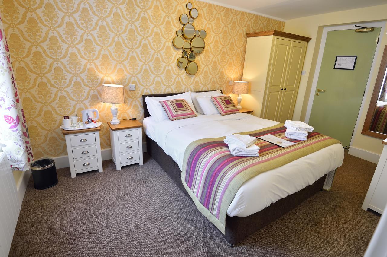 The Royal Victoria And Bull Hotel Дартфорд Экстерьер фото