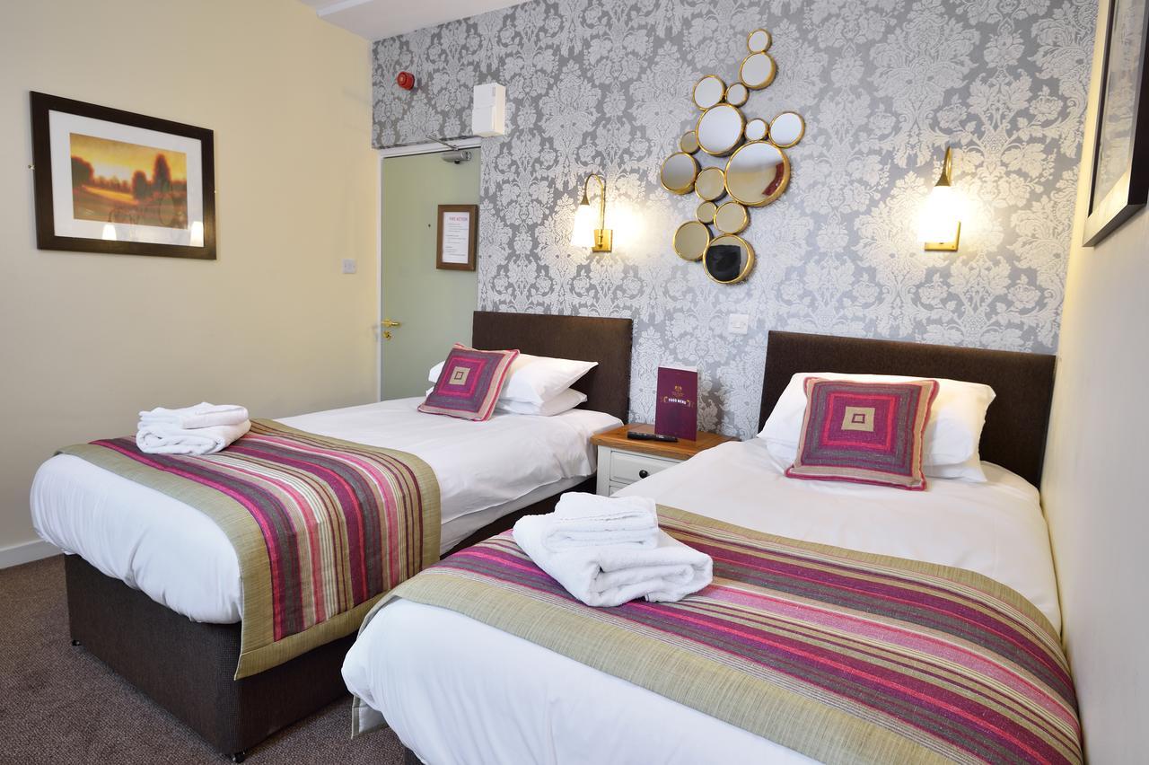 The Royal Victoria And Bull Hotel Дартфорд Экстерьер фото