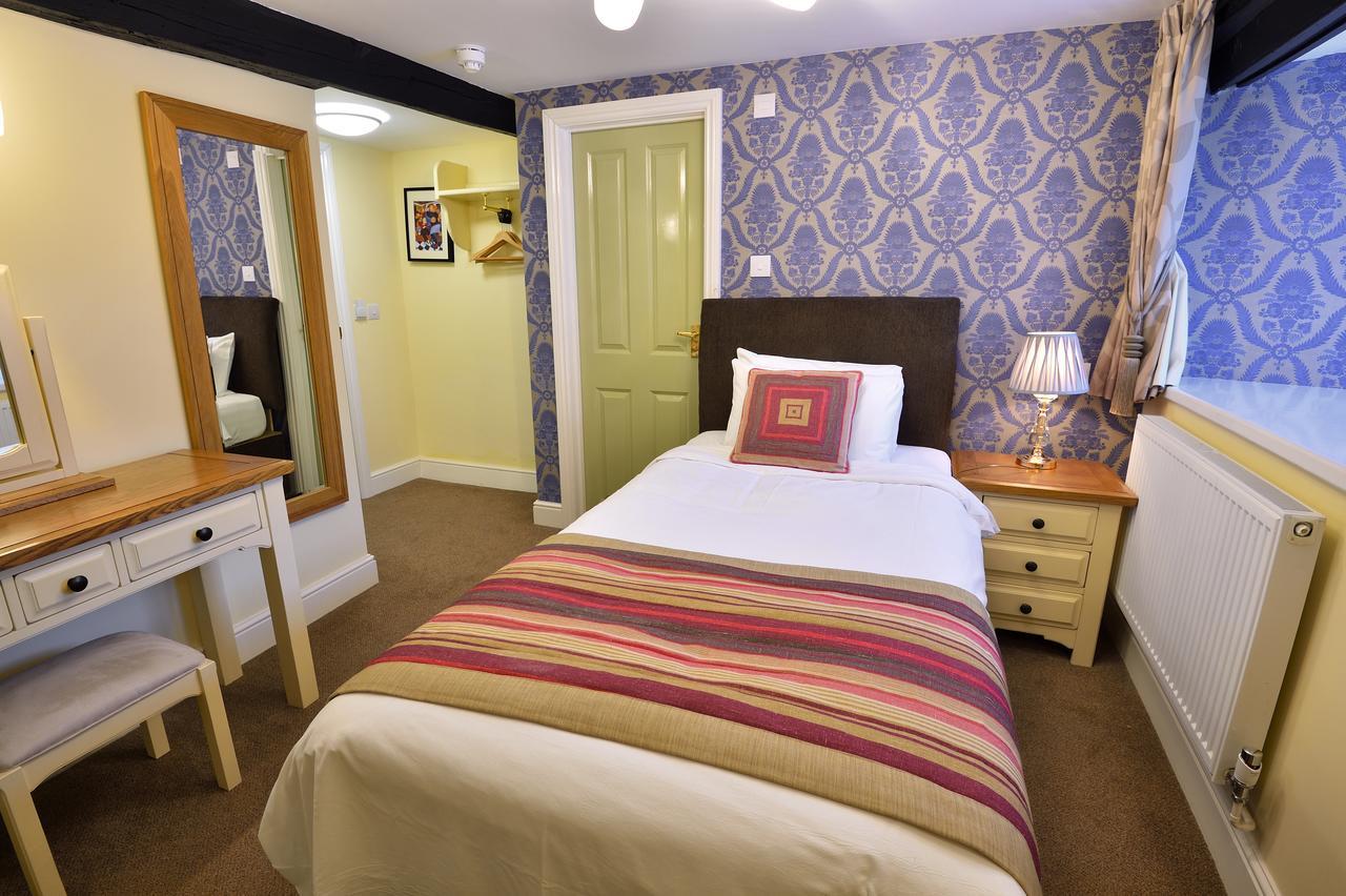 The Royal Victoria And Bull Hotel Дартфорд Экстерьер фото