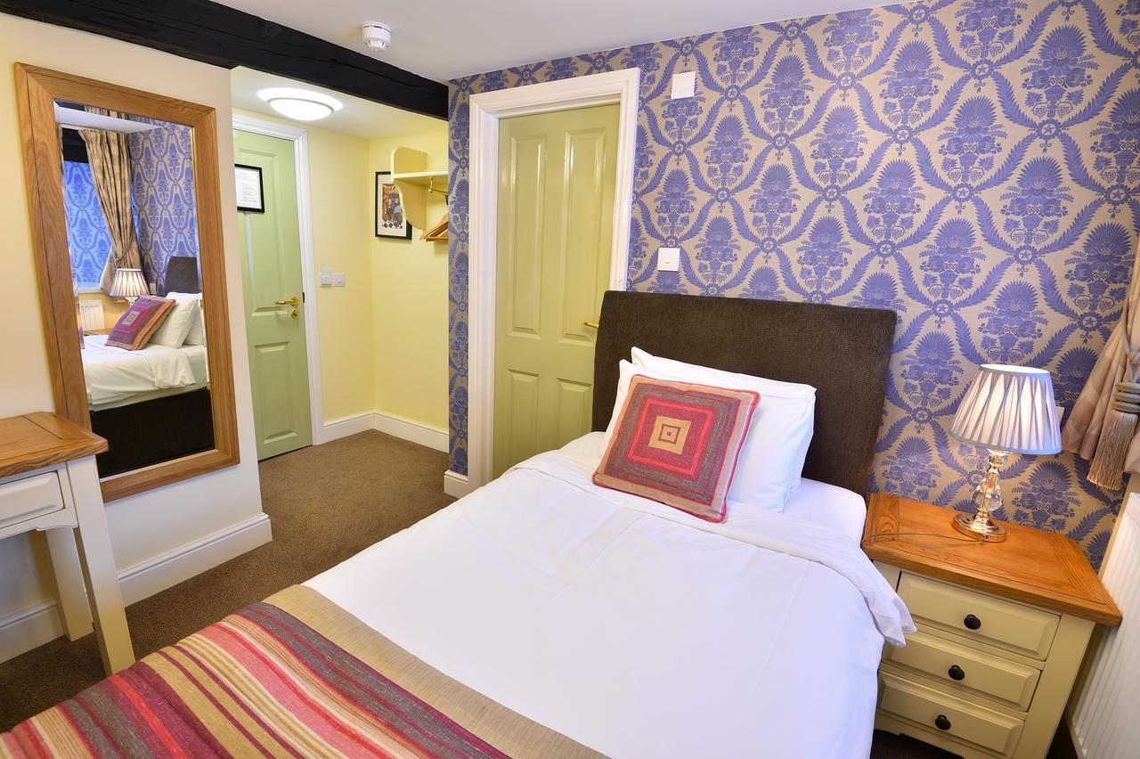 The Royal Victoria And Bull Hotel Дартфорд Экстерьер фото